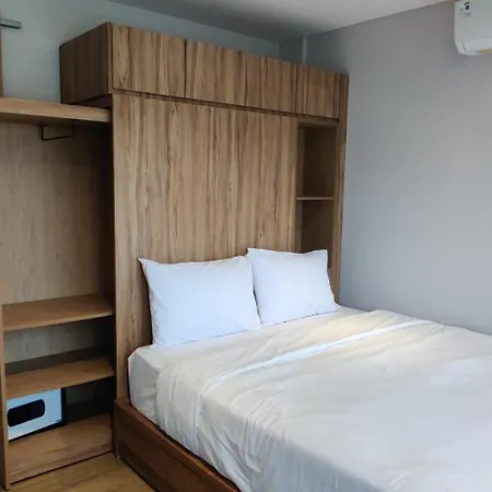 Hom Coliving 2 Bedrooms With Balcony