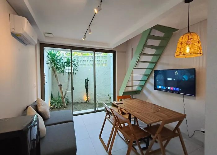 Hom Coliving Bali Hostal Kerobokan